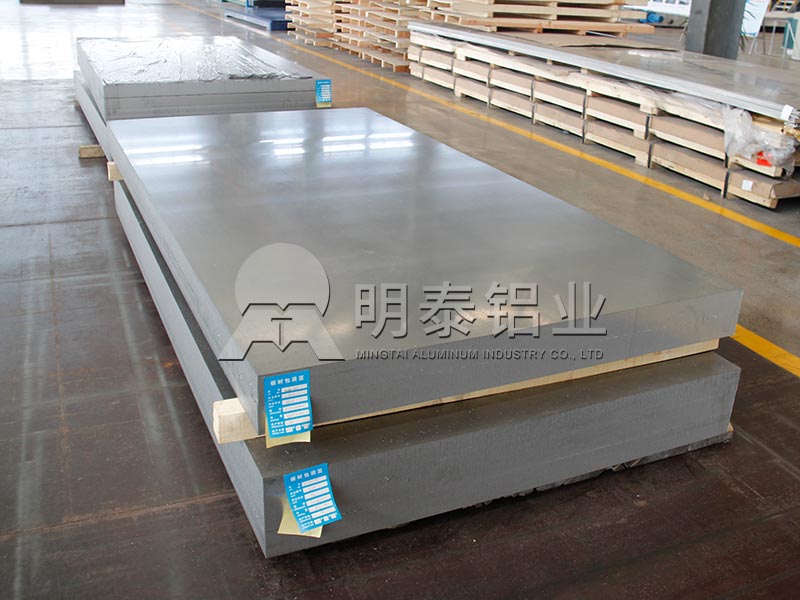 卡車油箱用5052鋁板,減重效果好且清潔耐用 卡車油箱用5052鋁板,減重效果好且清潔耐用