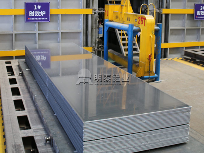 5052-H24熱軋鋁板_5052汽車鋁板市場報(bào)價(jià)多少 5052-H24熱軋鋁板_5052汽車鋁板市場報(bào)價(jià)多少