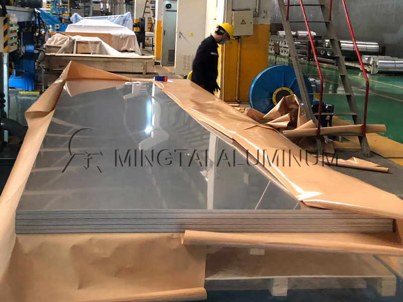 燈頭料用3104鋁板_環(huán)保3104超薄鋁板_3104深沖鋁板 抗腐蝕性好 燈頭料用3104鋁板_環(huán)保3104超薄鋁板_3104深沖鋁板 抗腐蝕性好